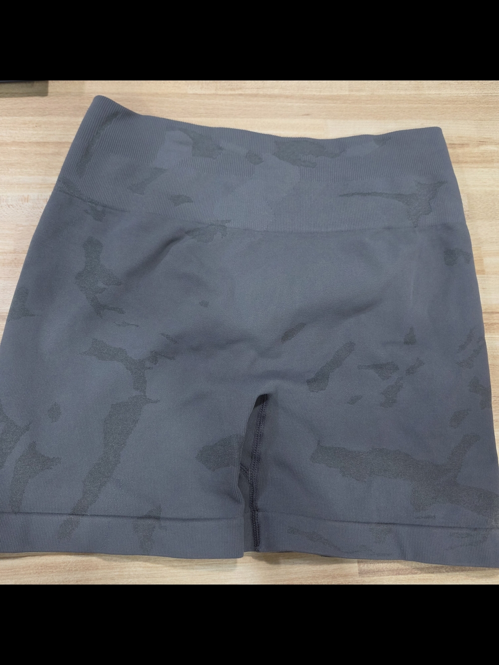 Aurola Shorts - Charcoal Camo